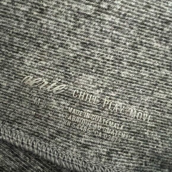 American Eagle Chill Play Move Shorts Size M - Picture 3 of 3